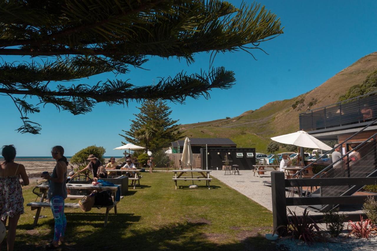 Tatapouri Bay Hotel Gisborne Exterior foto