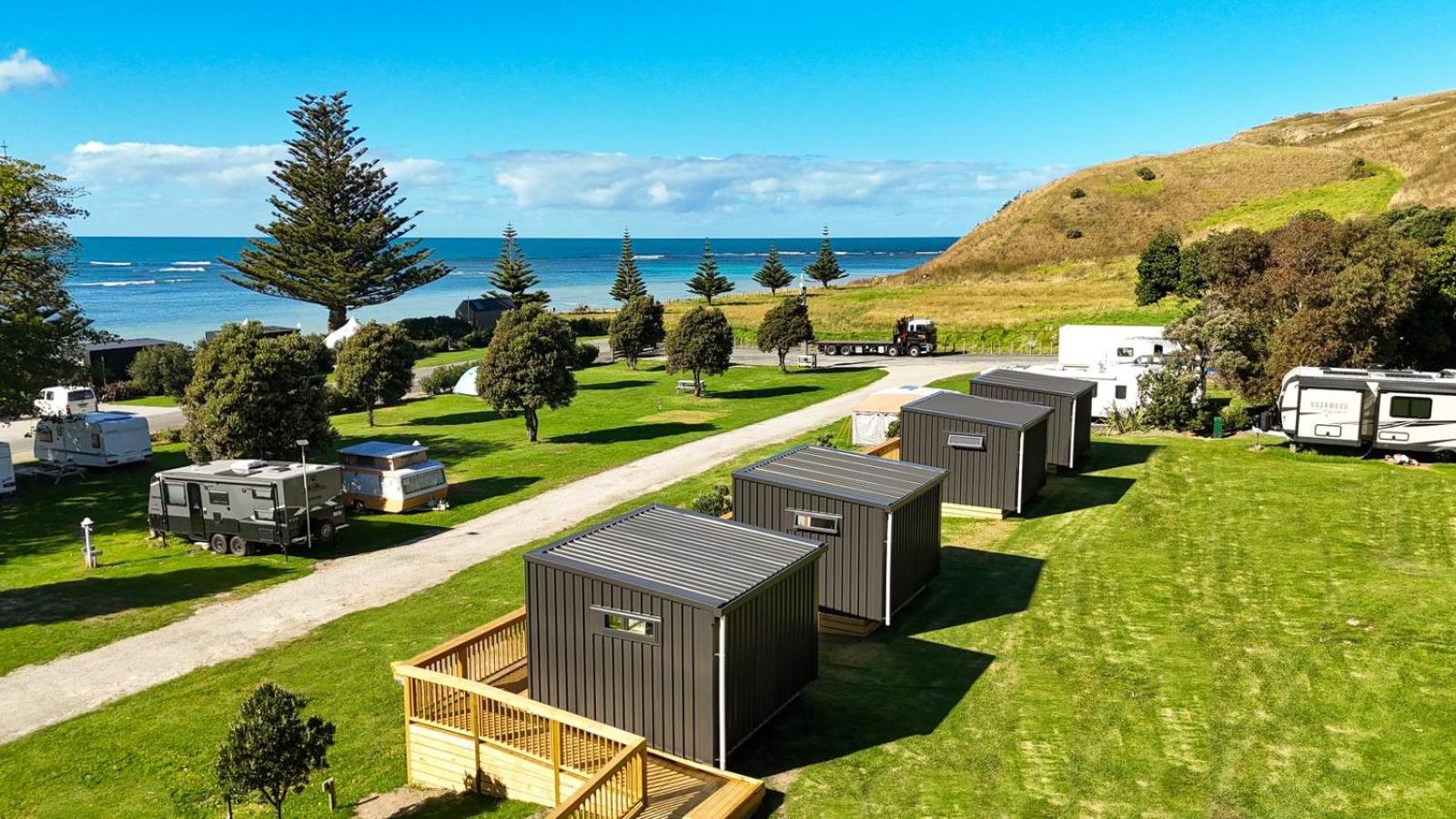 Tatapouri Bay Hotel Gisborne Exterior foto