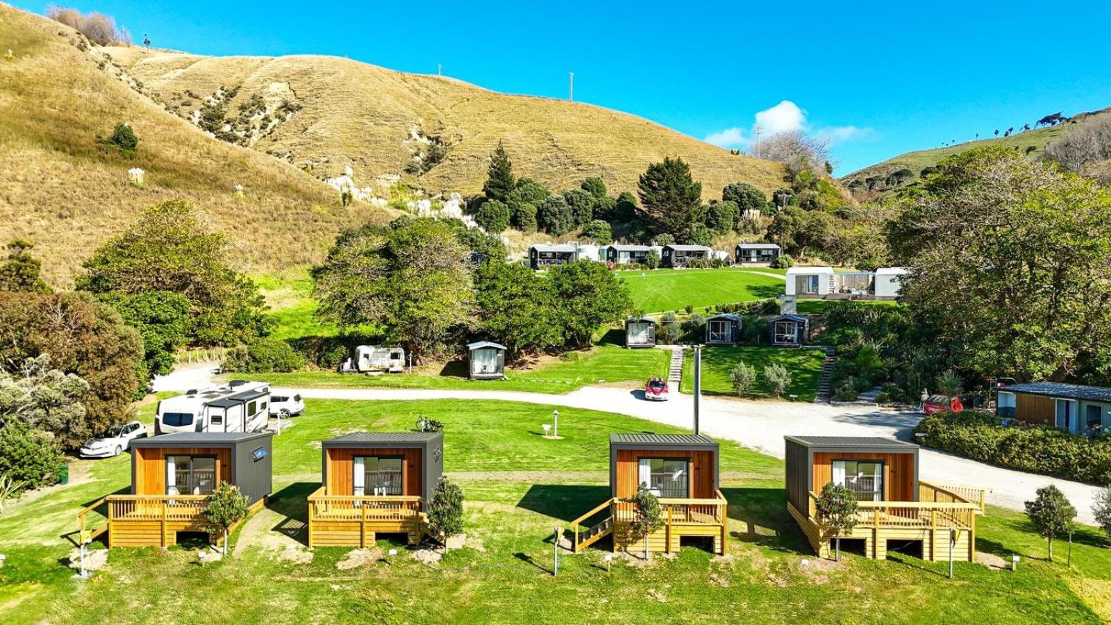 Tatapouri Bay Hotel Gisborne Exterior foto